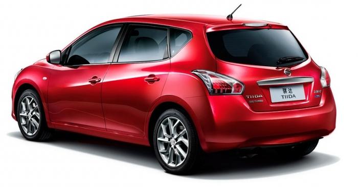Nissan-Tiida의 일반 설명 및 사양