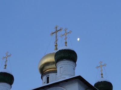 모스크바의 Sretensky 수도원 : 합창단, 신사, 호텔