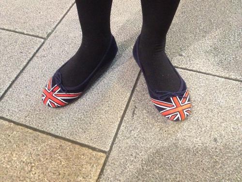 올바른 신발 사이즈를 선택하는 방법 영국?
