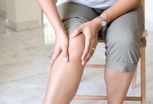 무릎 관절의 변형 된 관절은 무엇입니까?